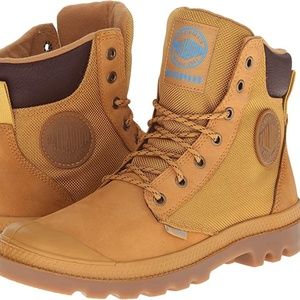 NWOT Palladium Pampa Sport Cuff WPN Amber Gold